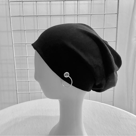 Slouchy Black Beanie With Ring - Picture 5 of 6